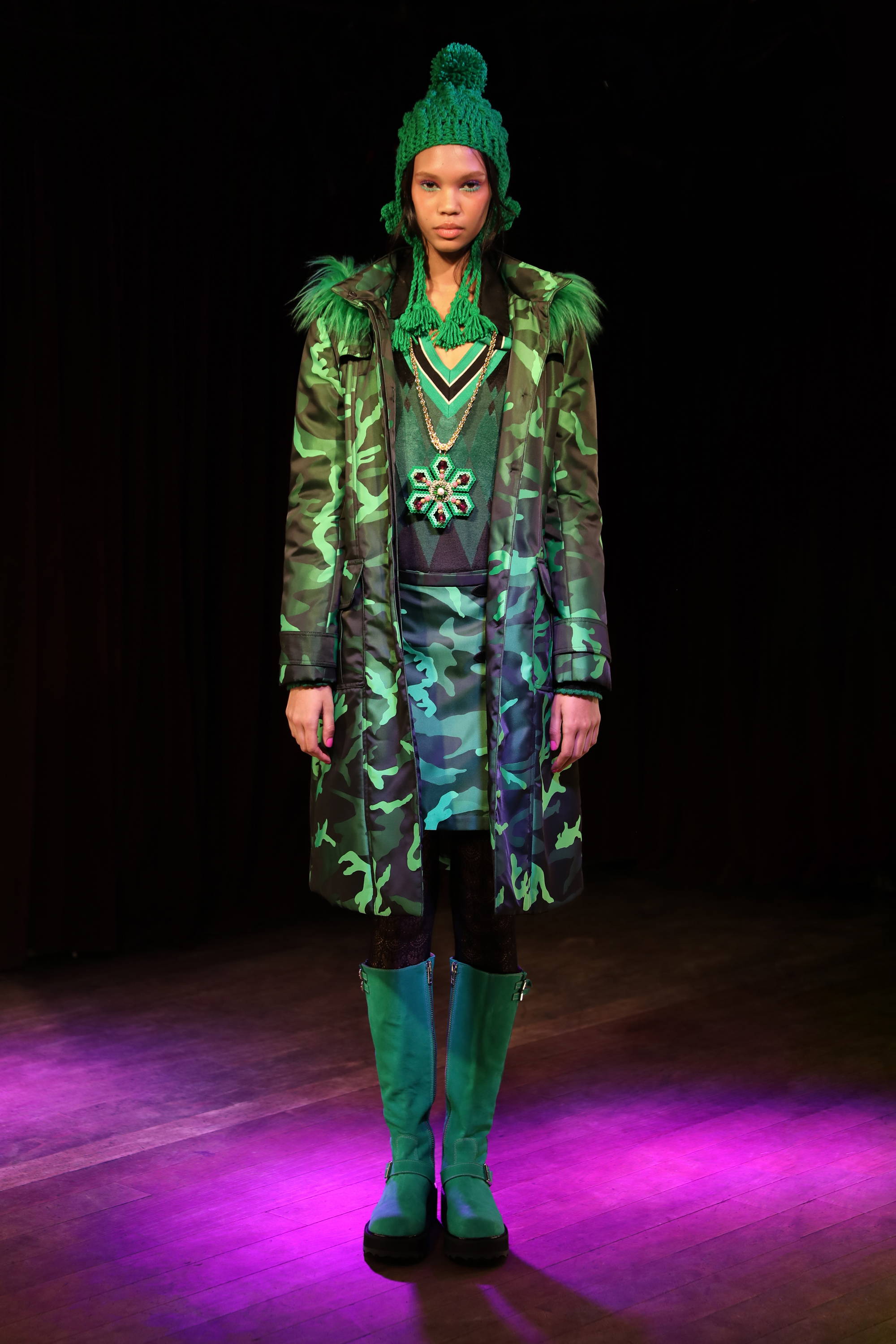 Fall/Winter 2023 – Anna Sui